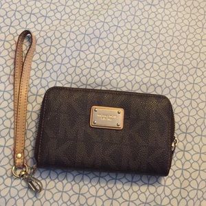 Brown Michael Kors wristlet